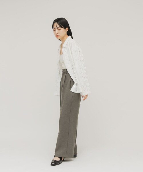 KBF（ケイビーエフ）の「ワンタックミニマルパンツ（その他パンツ・レディース・MOSS GRAY/CHARCOAL・36/38）」の21枚目の写真