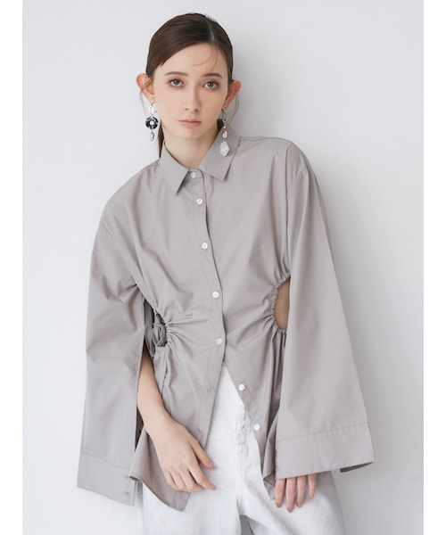 MURUA（ムルーア）の「サイドホールギャザーシャツ【WEB限定】【ブラウス】（シャツ/ブラウス・レディース・ホワイト/グレー/ブラック/ピンク/イエロー・F）」の18枚目の写真