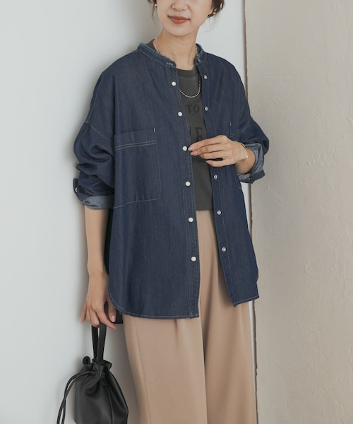 URBAN RESEARCH DOORS（アーバンリサーチドアーズ）の「デニムバンドカラーシャツ（シャツ/ブラウス・レディース・INDIGO/ONE WASH・M）」の2枚目の写真