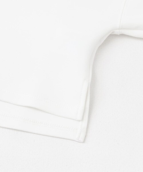URBAN RESEARCH ROSSO（アーバンリサーチロッソ）の「エアーダンボールショートプルオーバー（Tシャツ/カットソー・レディース・white/black・FREE）」の13枚目の写真