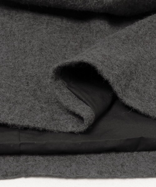 URBAN RESEARCH（アーバンリサーチ）の「POLYPLOID　LONG COAT C（ステンカラーコート・メンズ・CHARCOAL・3/4）」の14枚目の写真