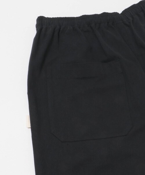 URBAN RESEARCH Sonny Label（アーバンリサーチサニーレーベル）の「ベーシックワイドイージーチノパンツ（チノパンツ・メンズ・ブラック/チャコール/ネイビー/ベージュ・S/M/L）」の12枚目の写真