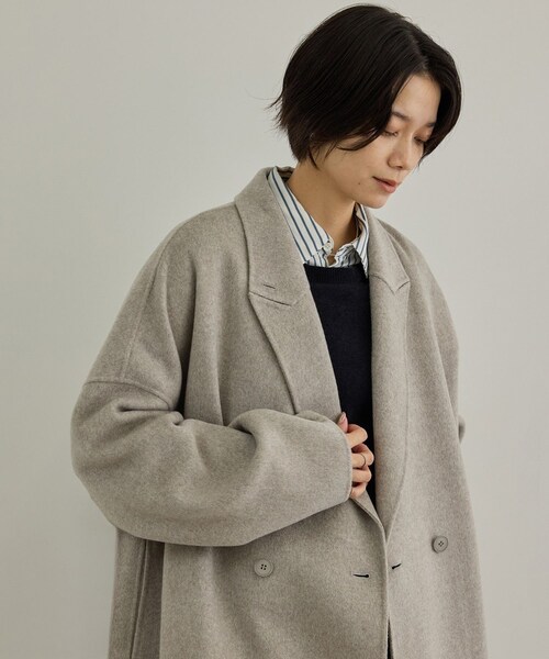 ADAM ET ROPE'(アダムエロペ)の「Super140's シャルムリバーロングコート(チェスターコート・レディース・ブラック/ブラウン/ベージュ系・M/S)」の17枚目の写真