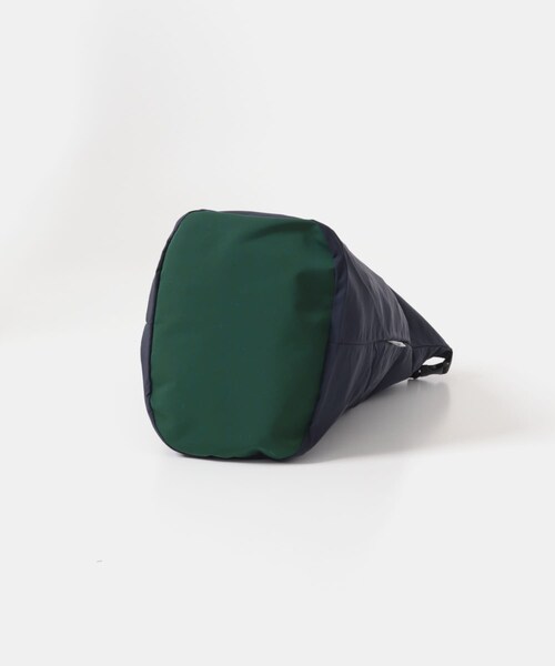 URBAN RESEARCH DOORS(アーバンリサーチドアーズ)の「撥水ロールアップバッグ(KIDS)(その他・キッズ・NVY×GRN/PNK×NVY・One)」の6枚目の写真