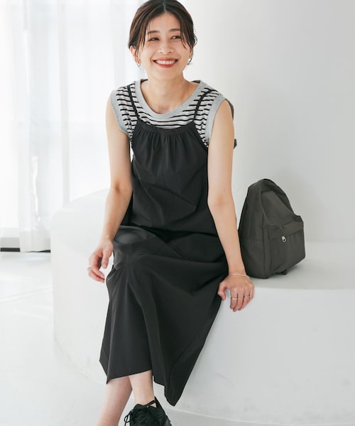 URBAN RESEARCH DOORS(アーバンリサーチドアーズ)の「『仁村紗和さん着用』『UR TECH』サマシェアバックドロストキャミワンピース(ワンピース・レディース・GRAY/BLACK・M)」の1枚目の写真