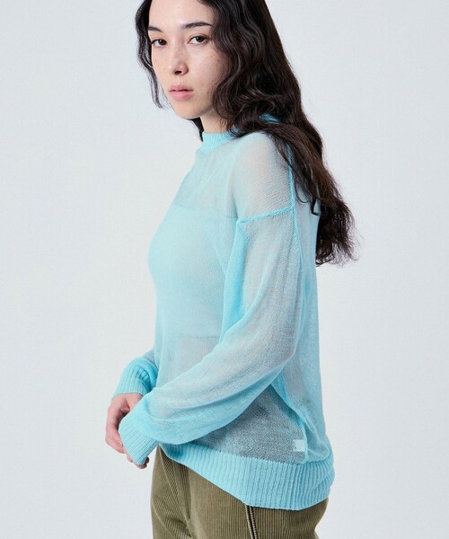 ADAM ET ROPE'(アダムエロペ)の「SHEER LONG SLEEVE KNIT UNISEX(ニット/セーター・レディース・ブラック/オフホワイト/ブルー系・38/40/42)」の16枚目の写真