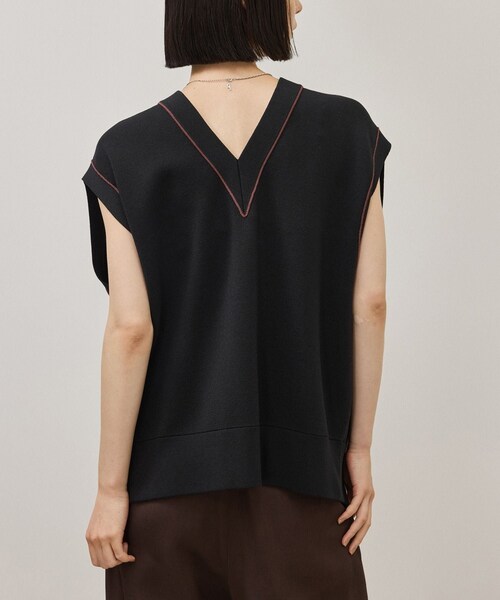 ADAM ET ROPE'(アダムエロペ)の「2WAYニットジレ(ベスト・レディース・ブラック/ダークブラウン/ベージュ・F)」の18枚目の写真