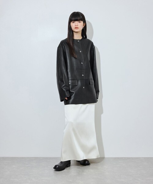 ADAM ET ROPE'(アダムエロペ)の「【IHNN(イン)】 別注Collarless Leather Jacket(ノーカラージャケット・レディース・ブラック・36/38)」の7枚目の写真