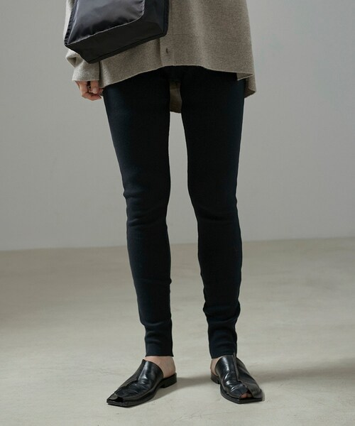 ADAM ET ROPE'(アダムエロペ)の「【MOON TREE PLANET(ムーンツリープラネット)】leggings(その他パンツ・レディース・ブラック/ホワイト・M)」の10枚目の写真