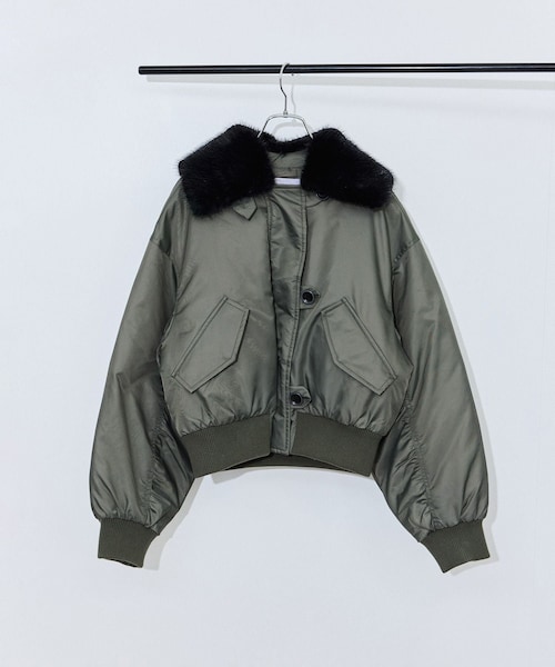 ADAM ET ROPE'(アダムエロペ)の「【STAND STUDIO(スタンド スタジオ)】Gem Jacket(MA-1・レディース・ネイビー/グリーン・36)」の1枚目の写真