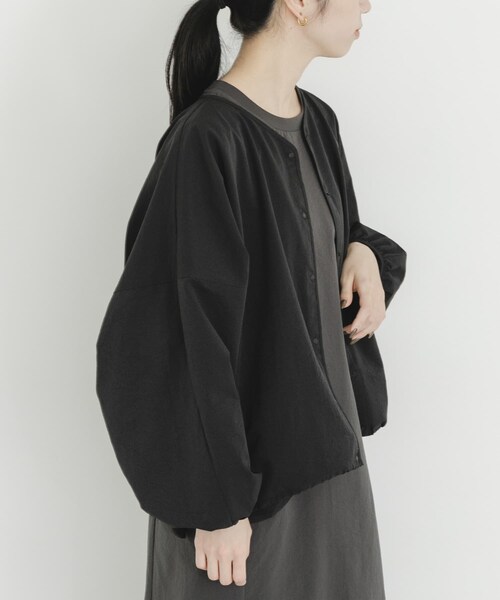 EKAL（エカル）の「DOT AIR CARDIGAN（カーディガン/ボレロ・レディース・ブラック/ブラウン/チャコール・One）」の8枚目の写真