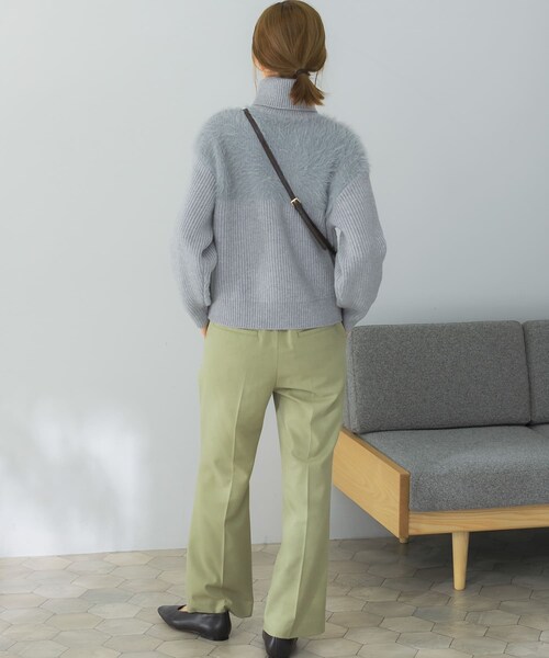 URBAN RESEARCH ROSSO（アーバンリサーチロッソ）の「エアリーヤーンドッキングニットプルオーバー（ニット/セーター・レディース・GRAY/OFF WHITE/BLACK・FREE）」の19枚目の写真