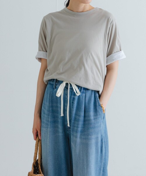 URBAN RESEARCH(アーバンリサーチ)の「リバーシブルTシャツ(Tシャツ/カットソー・レディース・RED×BEIGE/KHAKI×WHT/BLACK×OFF・FREE)」の17枚目の写真