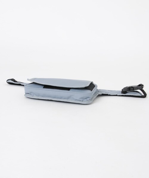 URBAN RESEARCH(アーバンリサーチ)の「MARMOT CAPITAL WAIST BAG(ボディバッグ/ウエストポーチ・レディース・ASH BLUE/GRAY・one)」の8枚目の写真
