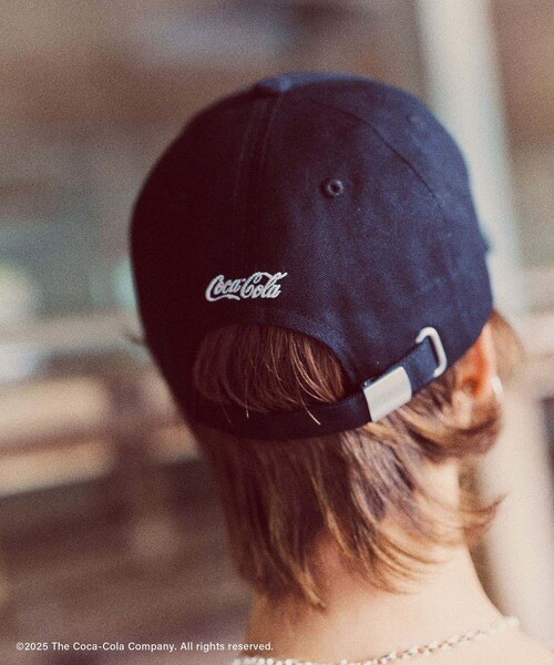 VIS(ビス)の「【Coca-Cola】VIS別注エンブロイダリーキャップ(キャップ・レディース・ブラック/ワイン・F)」の11枚目の写真