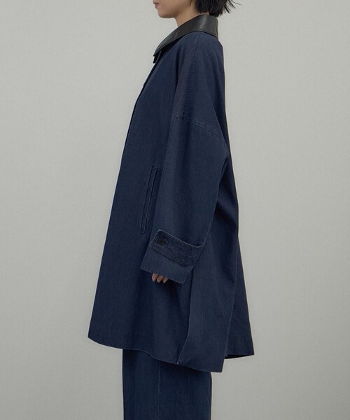 ADAM ET ROPE'(アダムエロペ)の「デニムテントシルエットステンカラーコート(ステンカラーコート・レディース・ネイビー系・F)」の14枚目の写真