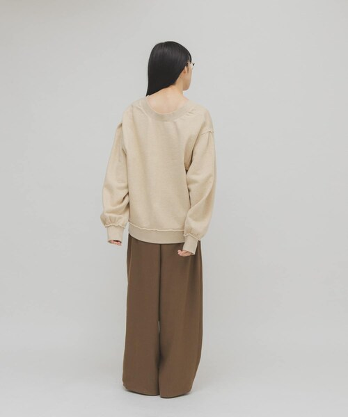 KBF（ケイビーエフ）の「2WAYルーズスウェット（Tシャツ/カットソー・レディース・BEIGE/LATTE/CHARCOAL・One）」の21枚目の写真