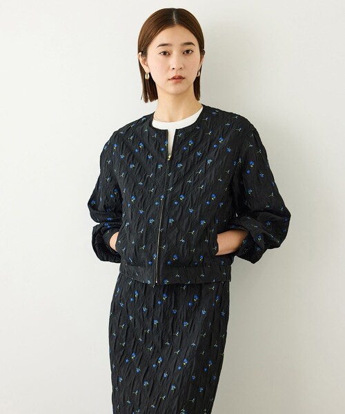 ROPE'(ロペ)の「ジャガードブルゾン/セットアップ対応・イージーケア(ブルゾン・レディース・ブラック/ベージュ・F)」の6枚目の写真