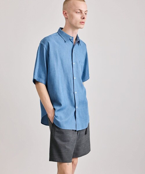 Saturdays NYC(サタデーズ ニューヨークシティ )の「Luca Chambray SS Shirt(シャツ/ブラウス・レディース・ブルー・L/M/S/XL)」の20枚目の写真