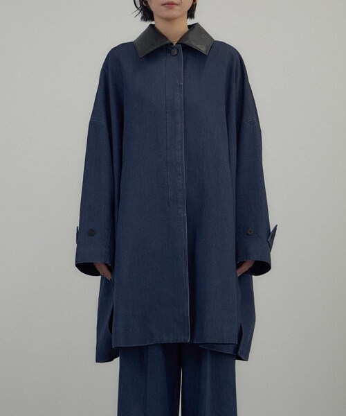 ADAM ET ROPE'(アダムエロペ)の「デニムテントシルエットステンカラーコート(ステンカラーコート・レディース・ネイビー系・F)」の13枚目の写真