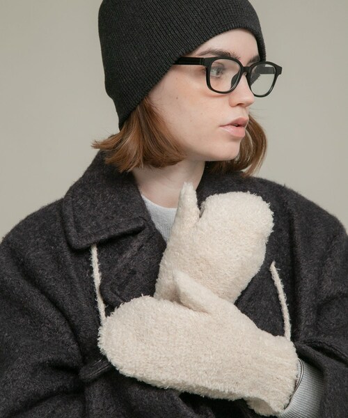 URBAN RESEARCH Sonny Label（アーバンリサーチサニーレーベル）の「ラメブークレーニットミトン（ベルト・レディース・エクリュ/グレー/ネイビー・One）」の5枚目の写真