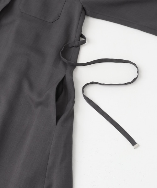 ポケットデザインVネックワンピース