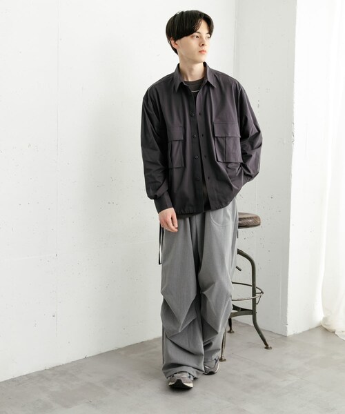 SENSE OF PLACE by URBAN RESEARCH(センスオブプレイスバイアーバンリサーチ)の「ドットメッシュダブルポケットロングスリーブシャツ(シャツ/ブラウス・メンズ・L.PINK/CHARCOAL/GREEN・M/L)」の11枚目の写真
