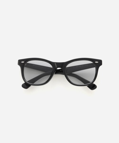 Saturdays NYC（サタデーズ ニューヨークシティ ）の「JULIUS TART OPTICAL x Saturdays NYC Seafare（サングラス・レディース・ブラック/オフホワイト/ダークブラウン・F）」の11枚目の写真