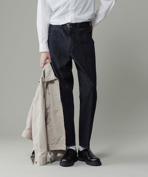 ADAM ET ROPE'(アダムエロペ)の「スリム テーパード デニムパンツ(デニムパンツ・メンズ・ブラック系/ネイビー・L/M/S)」の14枚目の写真