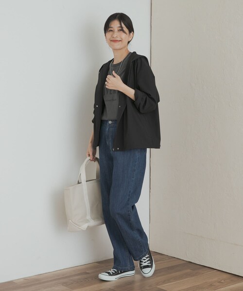 URBAN RESEARCH DOORS(アーバンリサーチドアーズ)の「『UR TECH MoLight』撥水UVカットフードジャケット(テーラードジャケット・レディース・CHARCOAL/BLACK・M)」の10枚目の写真