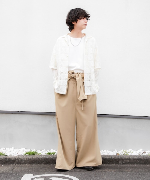 SENSE OF PLACE by URBAN RESEARCH（センスオブプレイスバイアーバンリサーチ）の「ベルトテッドジャンプスーツ（つなぎ/オールインワン・メンズ・BLACK/BEIGE・M/L）」の2枚目の写真