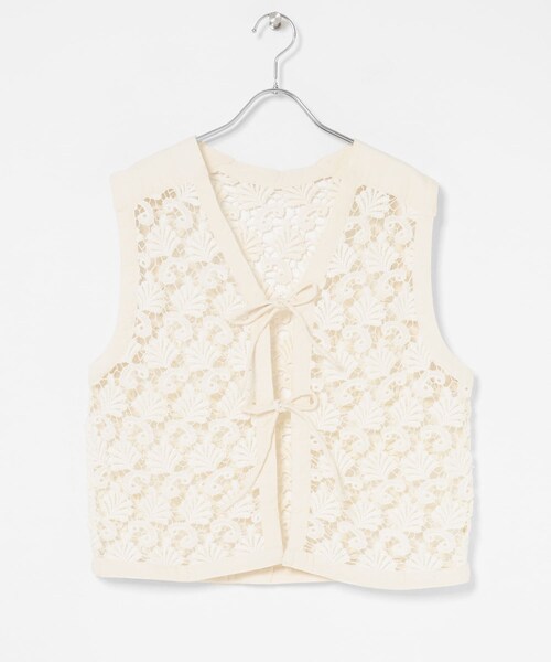 URBAN RESEARCH Sonny Label（アーバンリサーチサニーレーベル）の「ボタニカルモチーフレースベスト（ベスト・レディース・オフ/ブラック・FREE）」の13枚目の写真