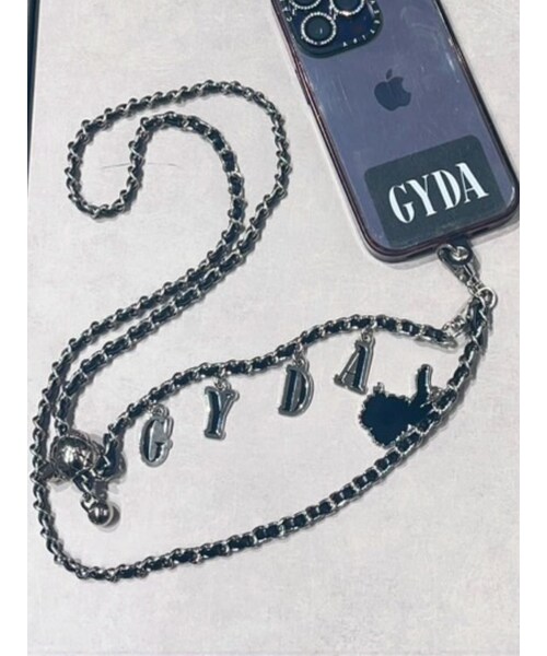 GYDA（ジェイダ）の「GYDA original charmスマホショルダー（その他雑貨・レディース・ブラック/オフホワイト/ピンク・F）」の4枚目の写真