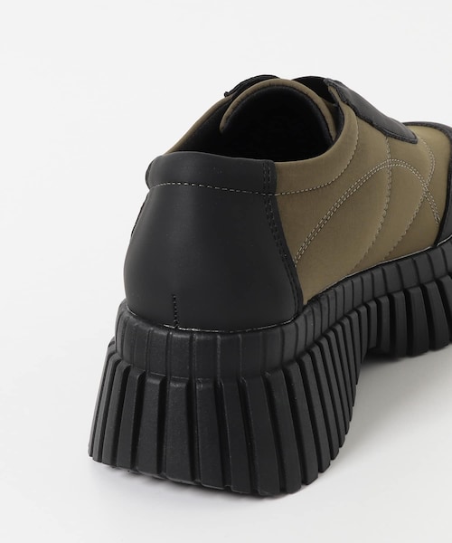 KBF（ケイビーエフ）の「チャンキーソールパファースリッポン（スニーカー・レディース・KHAKI/BLACK・37/38/39）」の21枚目の写真