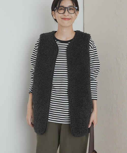 URBAN RESEARCH DOORS(アーバンリサーチドアーズ)の「リバーシブルボアベスト(テーラードジャケット・レディース・GREGE/CHARCOAL・M)」の10枚目の写真