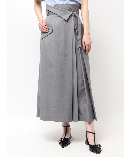 2025✨ 今季✨ ネストローブ リネンレースヘムキャミソール ネイビー F