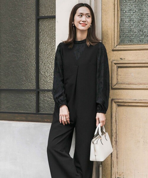 URBAN RESEARCH DOORS（アーバンリサーチドアーズ）の「Vネックタックオールインワン（つなぎ/オールインワン・レディース・BLACK・S/M）」の2枚目の写真