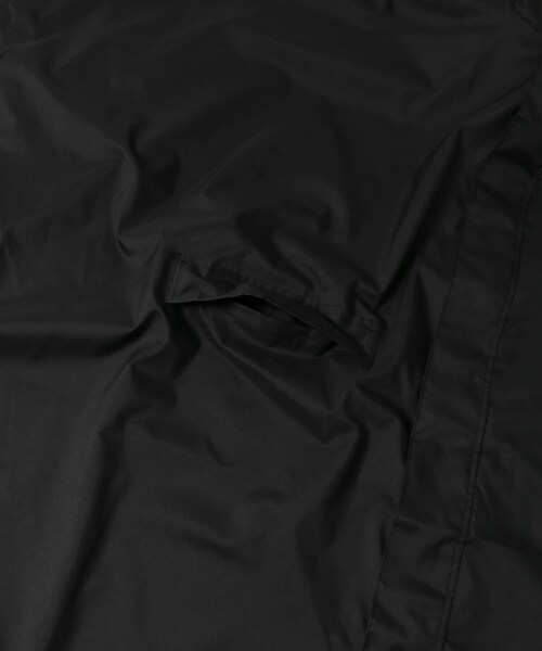 SMELLY（スメリー）の「w.p.c　ユニセックス ウォーターリペレントポンチョ（レインコート/ポンチョ・レディース・BLK/BEG・one）」の9枚目の写真
