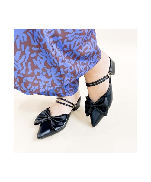 noyau（ノヤウ）の「ノヤウ noyau 2WAYリボンストラップミュールパンプス （パンプス・レディース・BL/WHC/BLK/SVC/GDC・S/22.5cm/M/23.5cm/L/24.5cm/LL/25cm）」の3枚目の写真