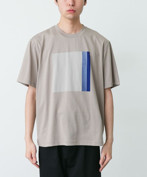 URBAN RESEARCH DOORS(アーバンリサーチドアーズ)の「STILL BY HAND 強撚コットン天竺グラデーションプリントTシャツ(Tシャツ/カットソー・メンズ・WHITE/GREIGE/L/BEIGE・46/48)」の2枚目の写真