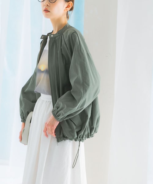 URBAN RESEARCH ROSSO（アーバンリサーチロッソ）の「ギャザーボリュームブルゾン（ブルゾン・レディース・L/KHAKI/OFF WHITE/BLACK・FREE）」の3枚目の写真
