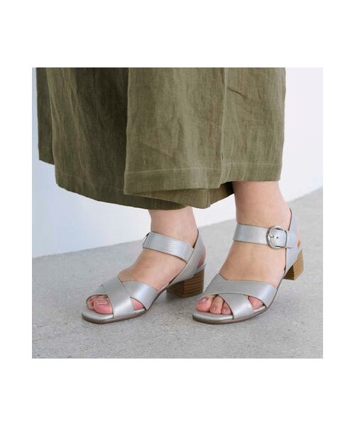 ing（イング）の「イング ing 【WEB限定】【3E】ストラップクロスサンダル （サンダル・レディース・BL/BR/KH/SV/OG/BG/SVM/BZ・225/22.5cm/230/23cm/235/23.5cm/240/24cm/245/24.5cm）」の9枚目の写真