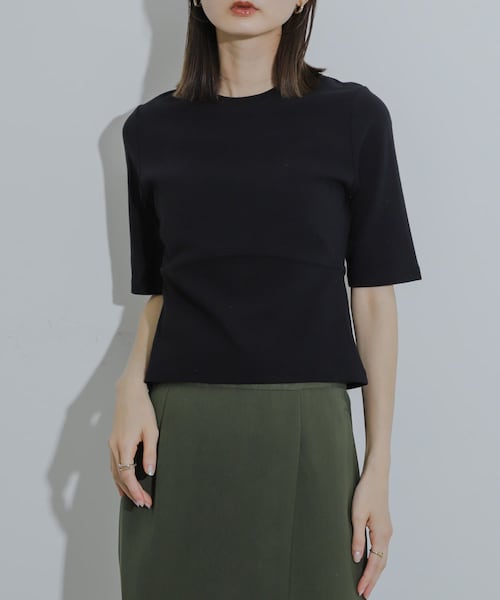 SENSE OF PLACE by URBAN RESEARCH(センスオブプレイスバイアーバンリサーチ)の「ウエストリブコンパクトトップ(Tシャツ/カットソー・レディース・L.GRAY/IVORY/BLACK/RED・one)」の2枚目の写真