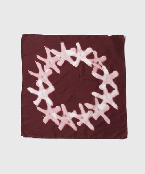 ADAM ET ROPE'(アダムエロペ)の「【Etudes Studio/エチュードストゥディオ】BANDANA SPRAY EUROPA(バンダナ/スカーフ・メンズ・ワイン・F)」の2枚目の写真