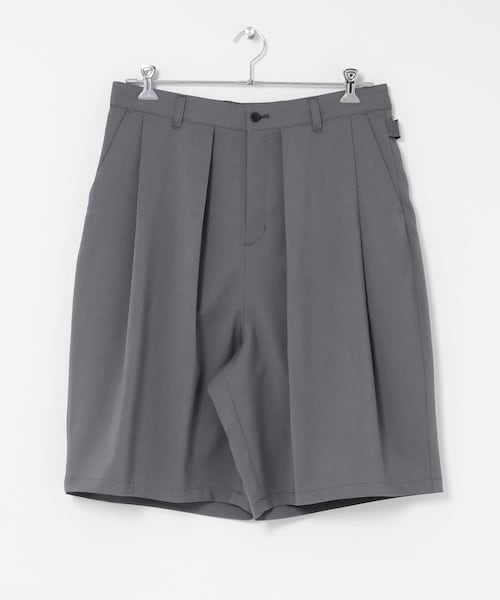 EKAL(エカル)の「White Mountaineering 8 TUCK WIDE SHORT PANTS(その他パンツ・メンズ・BLACK/CHARCOAL/KHAKI・2/3)」の13枚目の写真