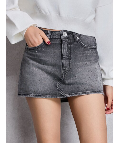 GYDA（ジェイダ）の「bijouデニムスカートライクショートパンツ（デニムスカート・レディース・ブラック/ブルー/アイスブルー/インディゴ・XS/S/M）」の2枚目の写真