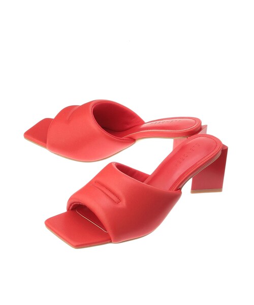 ELENDEEK（エレンディーク）の「CUSHION SANDAL（サンダル・レディース・オフホワイト/ブラック/レッド・37/38）」の21枚目の写真