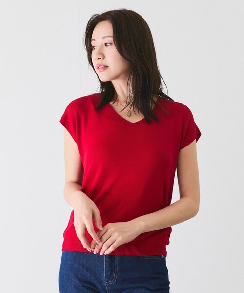 Jayro（ジャイロ）の「Vネックフレンチ袖ニット（ニット/セーター・レディース・ブラック/グレー/ベージュ/グリーン/ブルー/サックス/レッド/カラシ/オレンジ・F）」の8枚目の写真