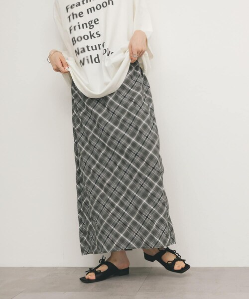 KBF（ケイビーエフ）の「シアーチェックIラインスカート（スカート・レディース・MOSS GRAY/BEIGE/BLUE・one）」の5枚目の写真