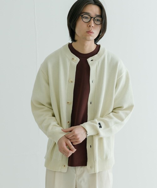 URBAN RESEARCH（アーバンリサーチ）の「『別注』RUSSELL ATHLETIC×UR　CREW NECK CARDIGAN（カーディガン/ボレロ・メンズ・BLACK/IVORY・M/L）」の8枚目の写真